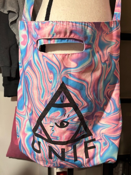 UNIF Handbags - UNIF Melt Tote